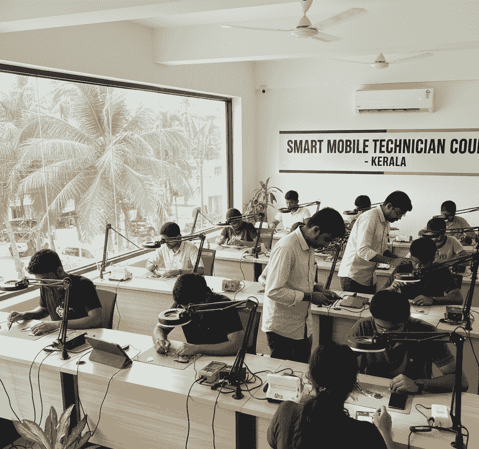 Mobile Technician Course in Kerala – Build a Skilled Career in the Repair Industry